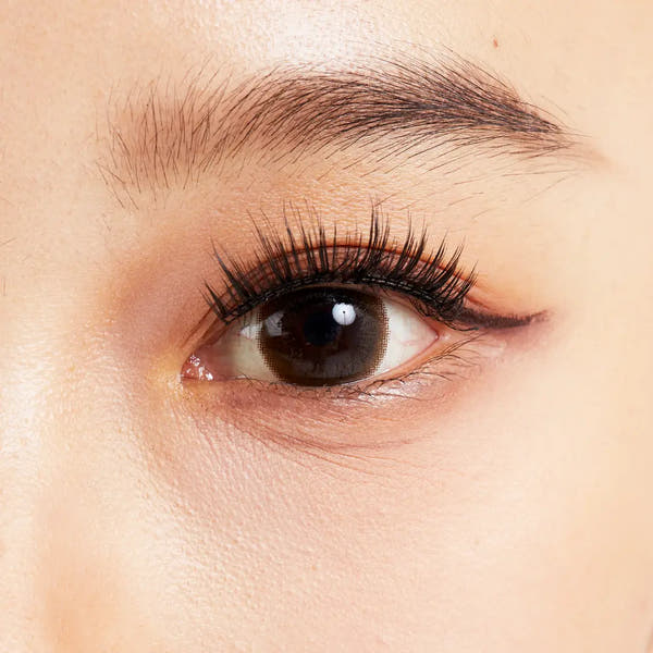 BOMBSHELL LASH